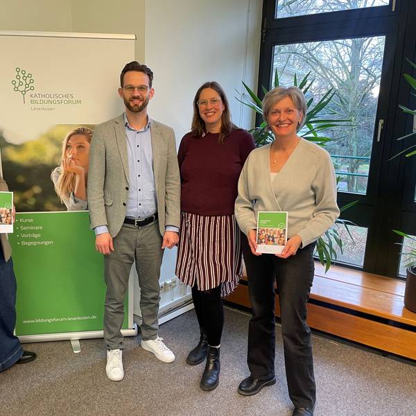 Sabine Höring, Maximilian Anton, Anja Gurk und Martina Böhm vom Katholischen Bildungsforum Leverkusen.