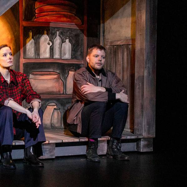 Das Junge Schauspiel des Düsseldorfer Schauspielhauses bringt „Blinde Kuh mit dem Tod“ auf die Bühne des Erholungshauses.