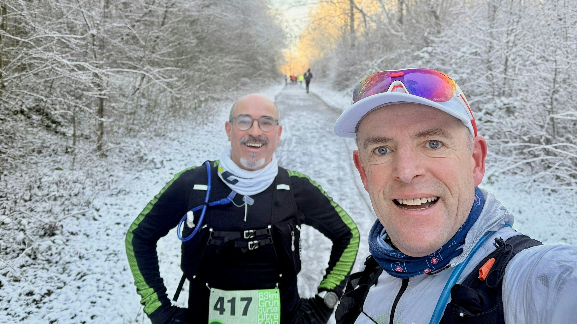 Bei Schneefall, Eis und Minusgraden stellten sich zwei Eitorfer dem G1 Grüngürtel-Ultralauf in Köln.