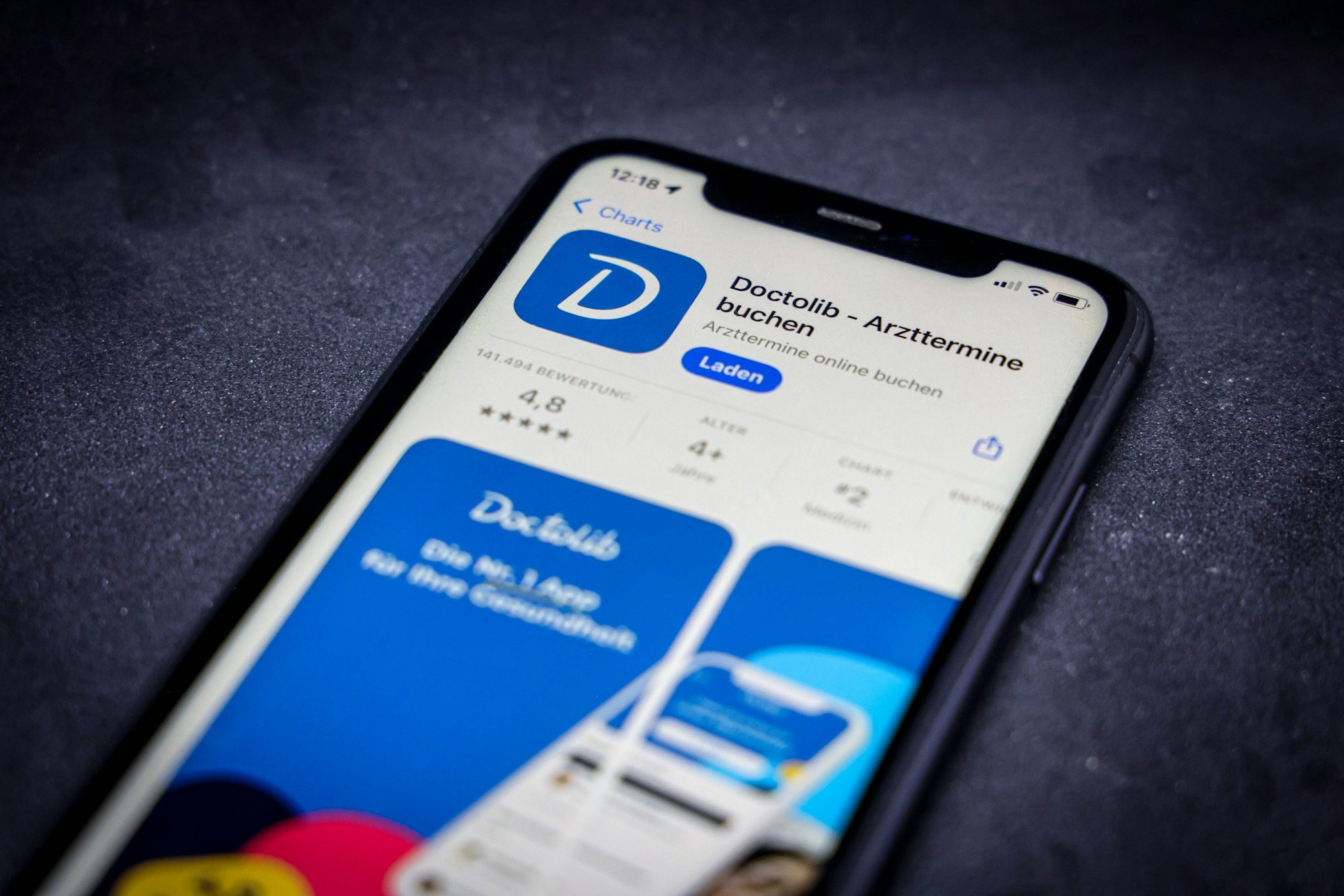 Das Bild zeigt die iOS-Version der App Doctolib. IMAGO/Rüdiger Wölk