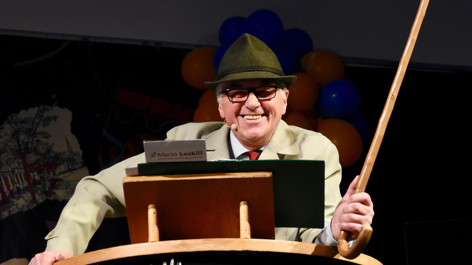Auch bei seinem 29. Auftritt beim karnevalistischen Winterball lästerte Hans-Peter Hohn 2025 als Döörper Prätscher.