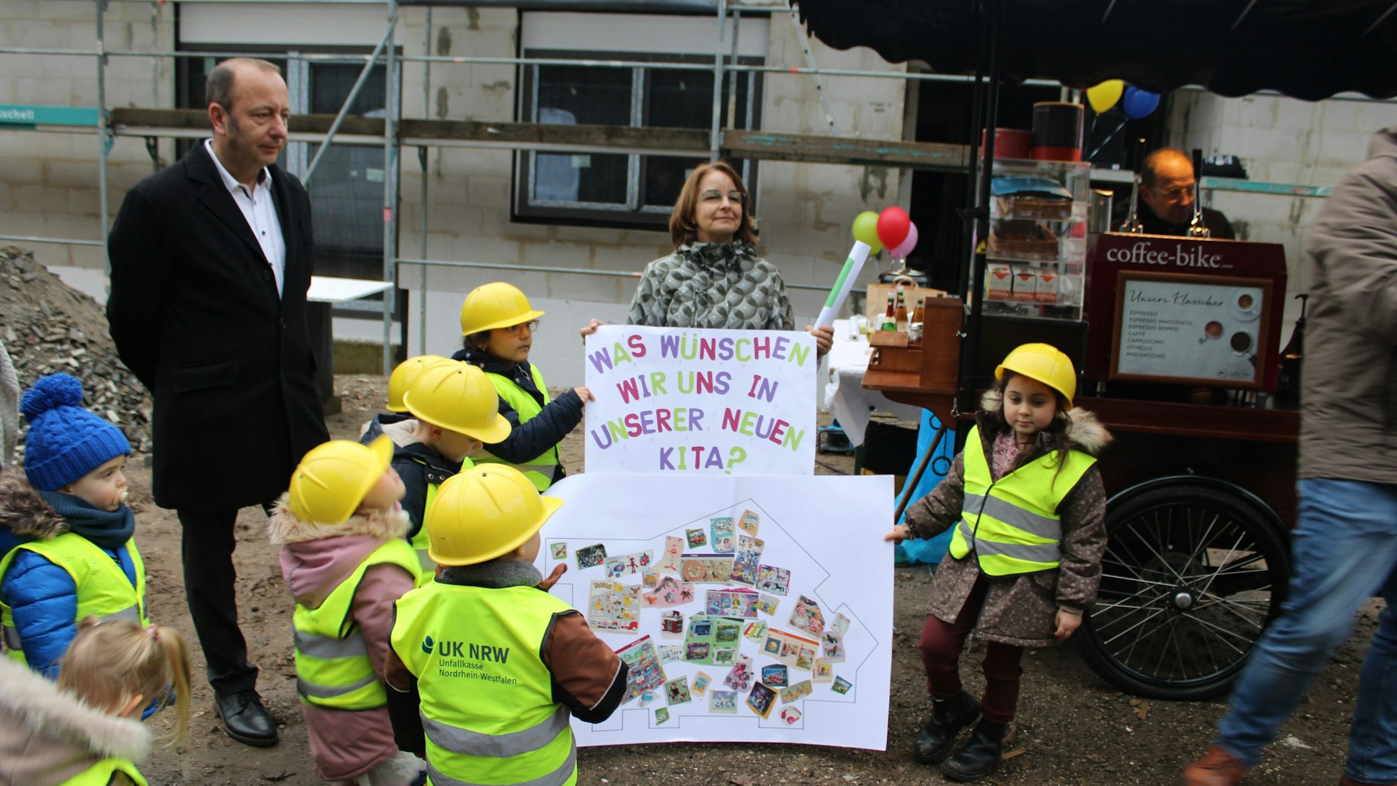 Richtfest bei der Kita "Waldgeister" an der Lohmarer Pützerau
