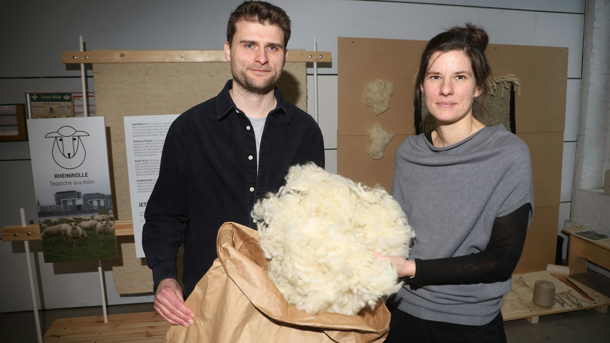 16.01.2026, Köln: In den Hallen in Ehrenfeld. Rheinwolle mit Sanja Lulei und Martin Hoffmann. Ein Rundgang über das traditionelle Design-Festival „Passagen“. Foto: Arton Krasniqi