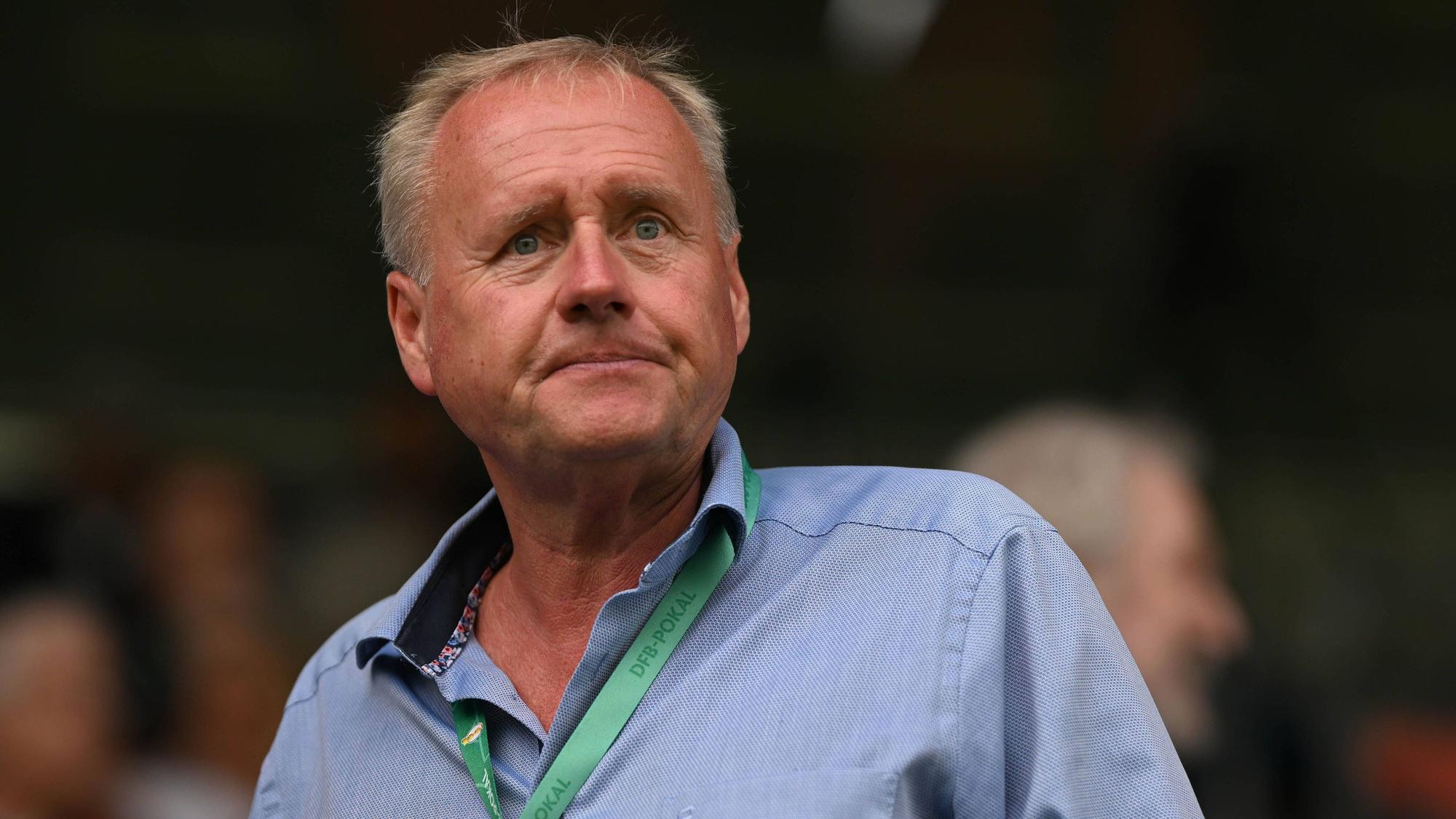 17.08.2025, xophax, Fussball , DFB - Pokal , 1.Runde Viktoria Köln gegen SC Paderborn 07 Viktoria Köln Geschäftsführer Eric Bock Köln *** 17 08 2025, xophax, Fußball , DFB Pokal , 1 Runde Viktoria Köln gegen SC Paderborn 07 Viktoria Köln Geschäftsführer Eric Bock Köln