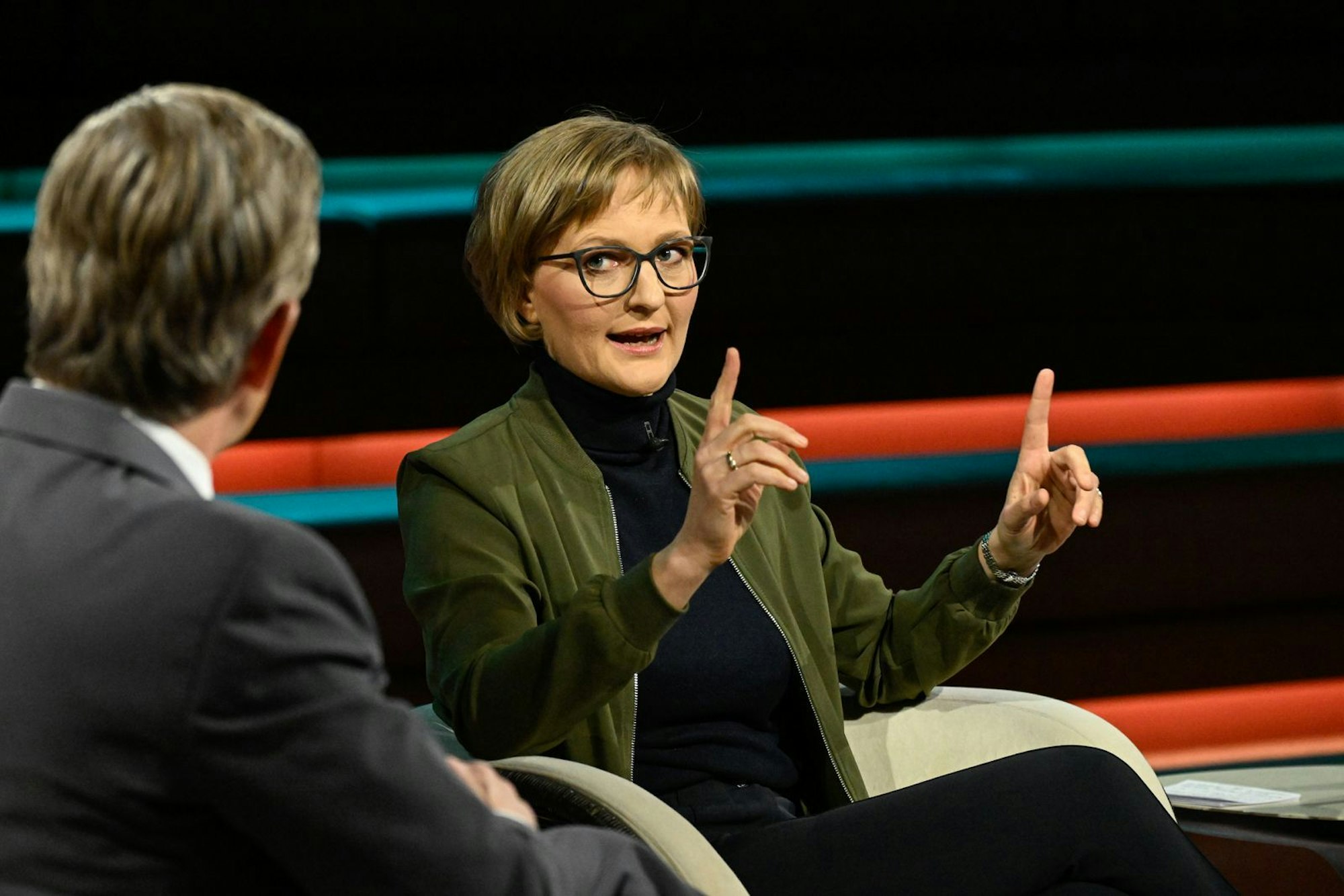 Grünen-Co-Chefin Franziska Brantner geriet in die Kritik, als es um den Stromausfall in Berlin und den damit verbundenen linken Terror ging. (Bild: ZDF / Markus Hertrich)