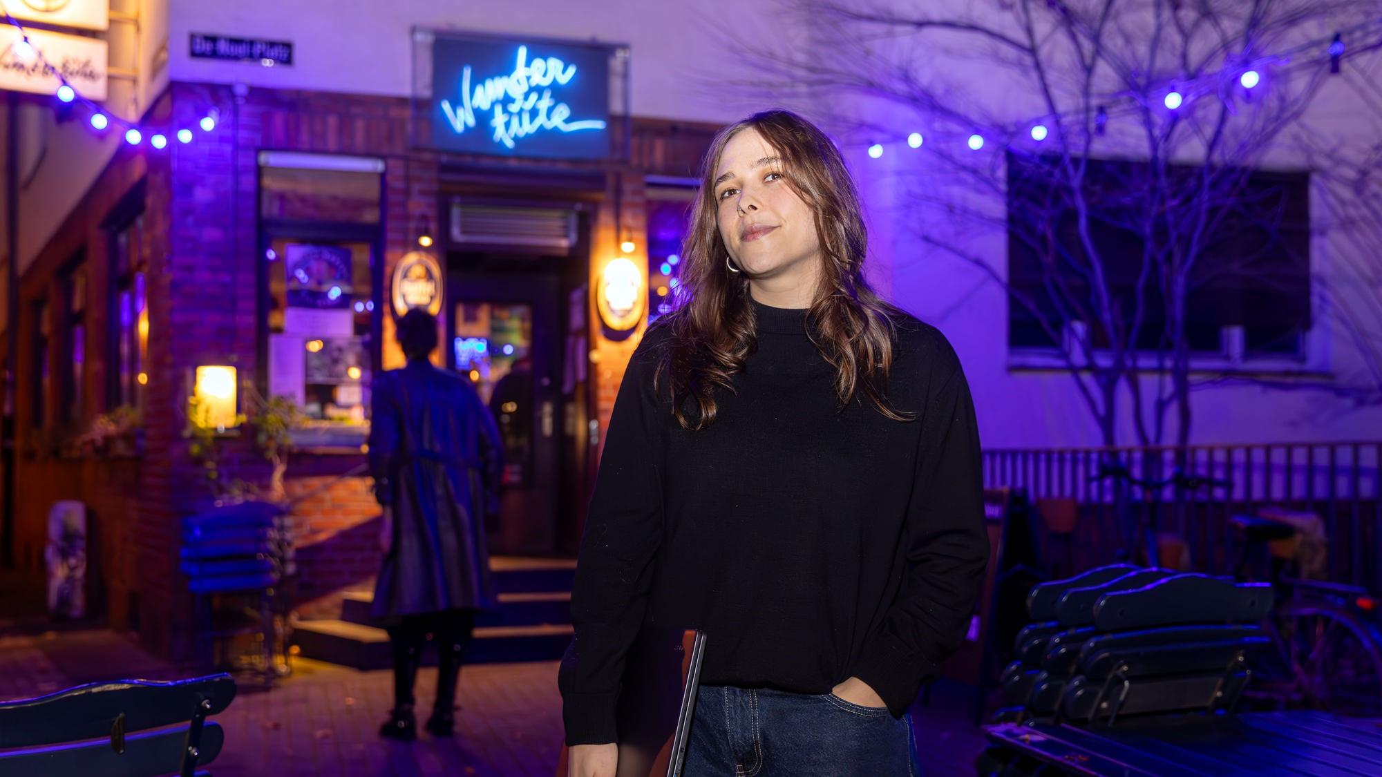 Alizah Anders hat aufgeschrieben, wie sie als kleines Mädchen mit einem Seil die Menschheit retten wollte.