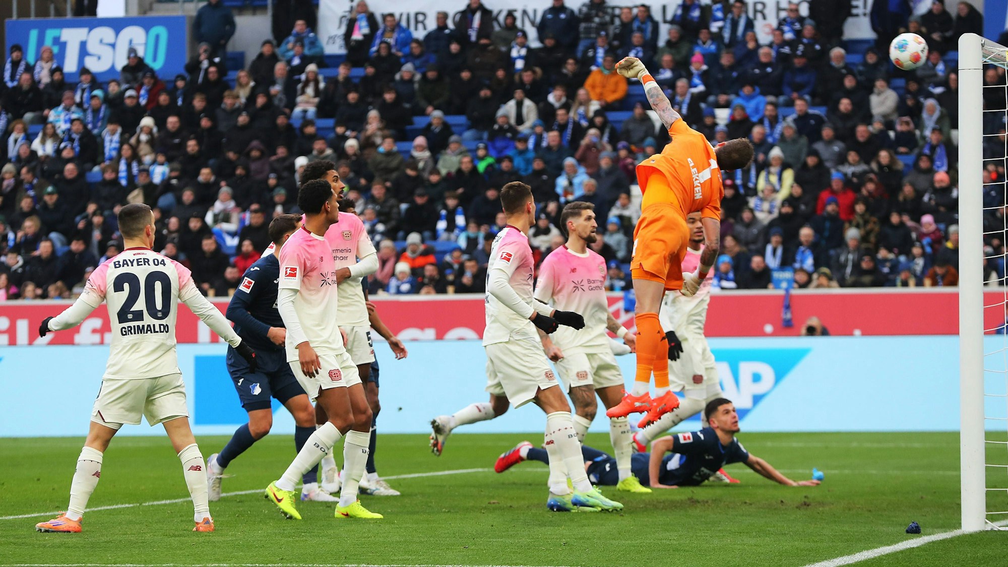 17.01.2026, xtvx, Fussball 1.Bundesliga, TSG 1899 Hoffenheim - Bayer 04 Leverkusen v.l. Goal scored, Tor zum 1:0 Wouter Burger TSG 1899 Hoffenheim DFL/DFB REGULATIONS PROHIBIT ANY USE OF PHOTOGRAPHS as IMAGE SEQUENCES and/or QUASI-VIDEO Sinsheim *** 17 01 2026, xtvx, Fußball 1 Bundesliga, TSG 1899 Hoffenheim Bayer 04 Leverkusen v l Goal scored, Tor zum 1 0 Wouter Burger TSG 1899 Hoffenheim DFL DFB REGULATIONS PROHIBIT ANY USE OF PHOTOGRAPHS as IMAGE SEQUENCES and or QUASI VIDEO Sinsheim