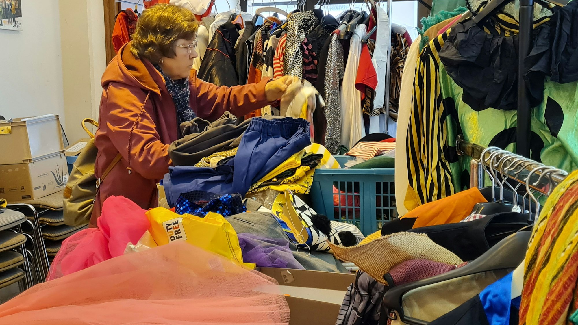 Großer Andrang herrschte bei der Kostümbörse des Lohmarer Repair-Café