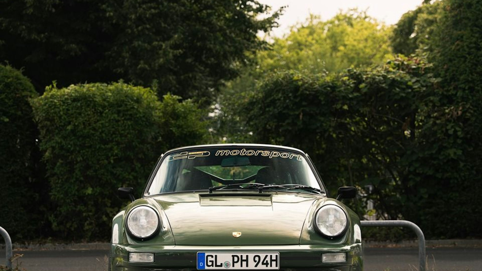 Der gestohlene dunkelgrüne Porsche Carrera Coupe.