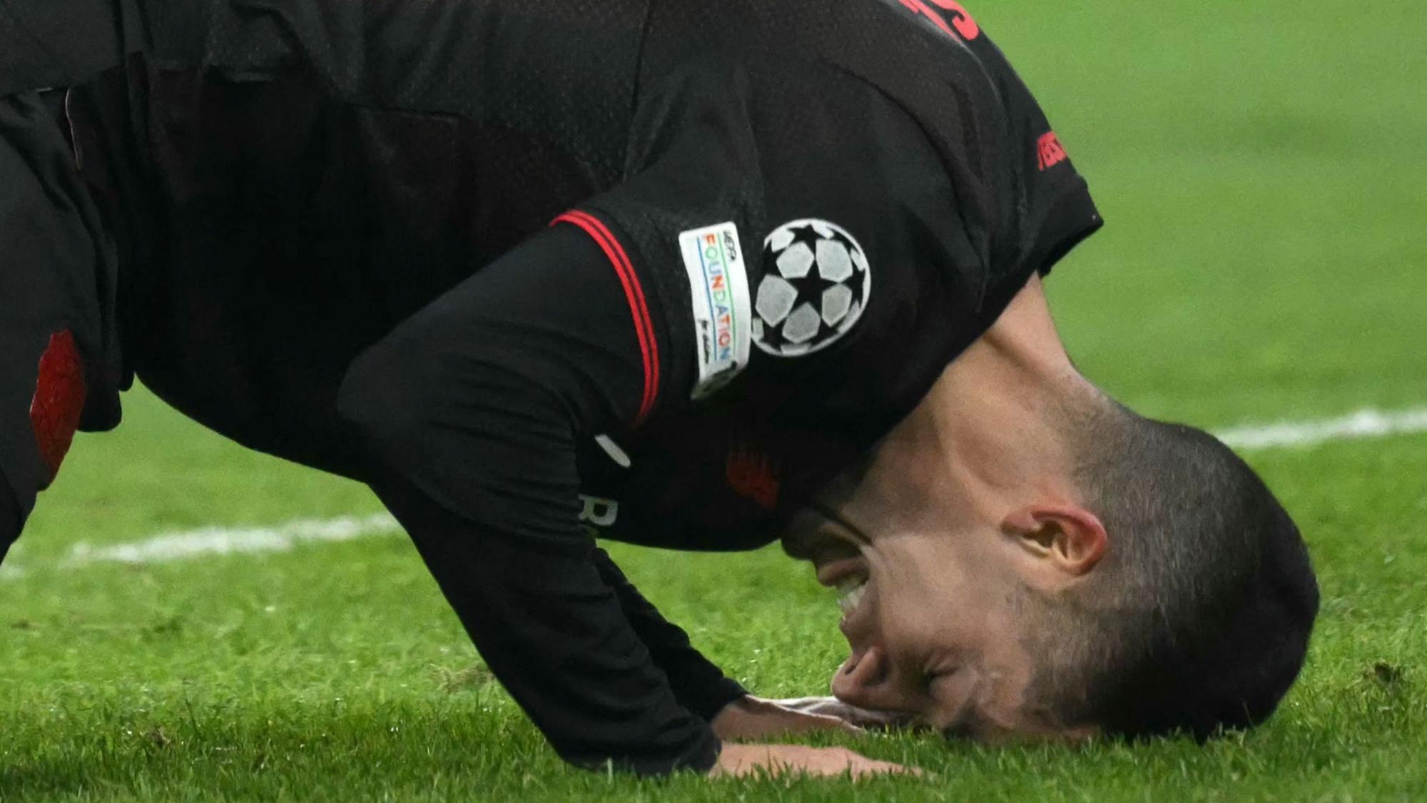 Bayer Leverkusen's Spanish defender #21 Lucas Vazquez reacts after failing to score during the during the UEFA Champions League, league phase day 7, football match between Olympiakos and Bayer Leverkusen at the Georgios Karaiskakis Stadium in Piraeus, near Athens, on January 20, 2026. (Photo by Angelos Tzortzinis / AFP)