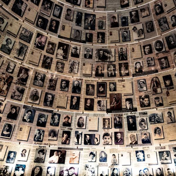 Die Halle der Namen in der Holocaust Gedenkstätte Yad Vashem.