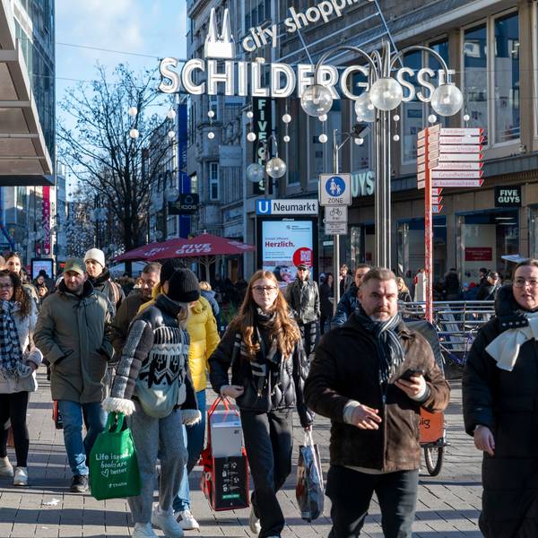 Die Schildergasse ist die Kölner Einkaufsstraße mit den meisten Passanten.