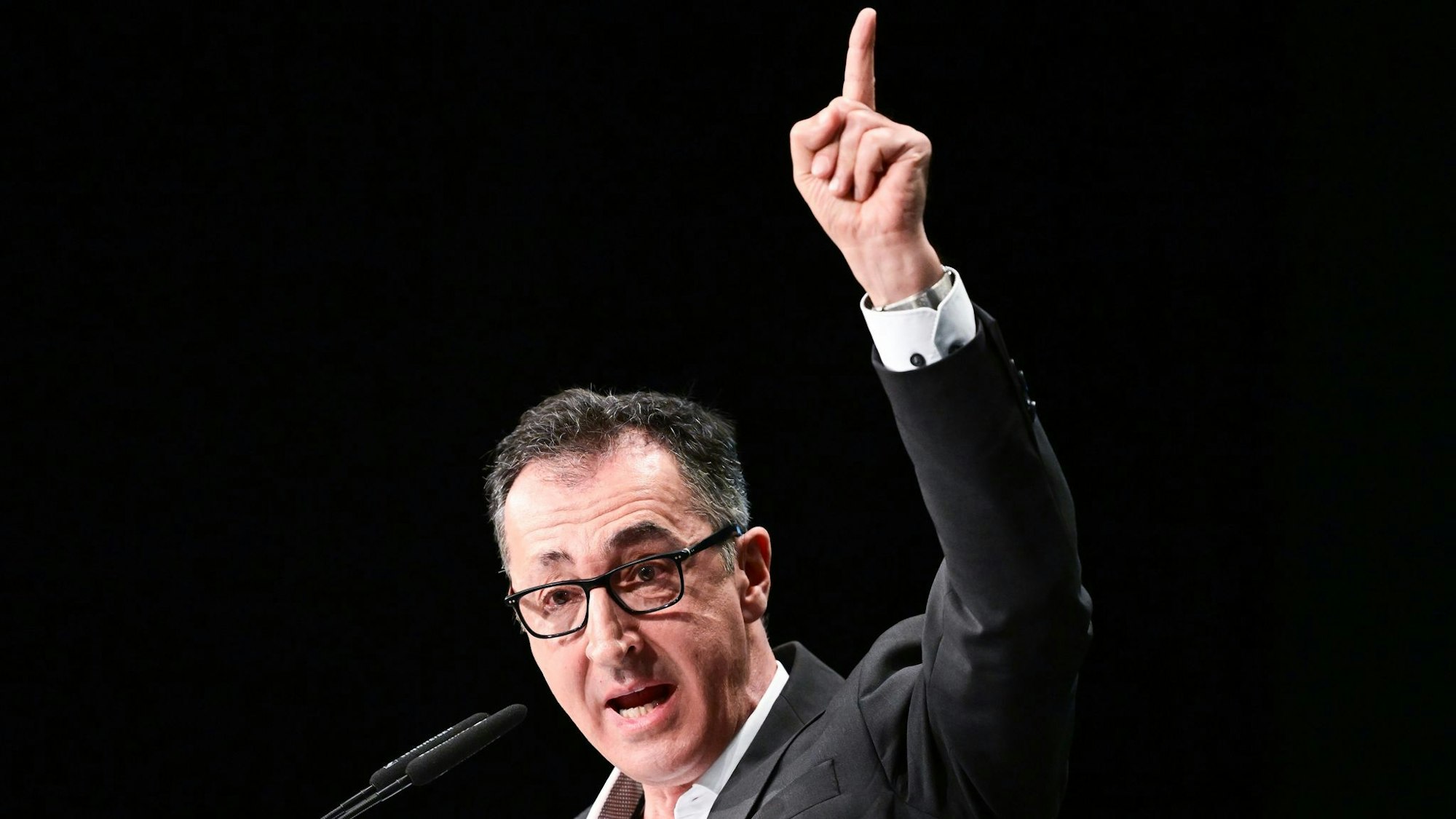 Der baden-württembergische Spitzenkandidat Cem Özdemir reagierte verschnupft.