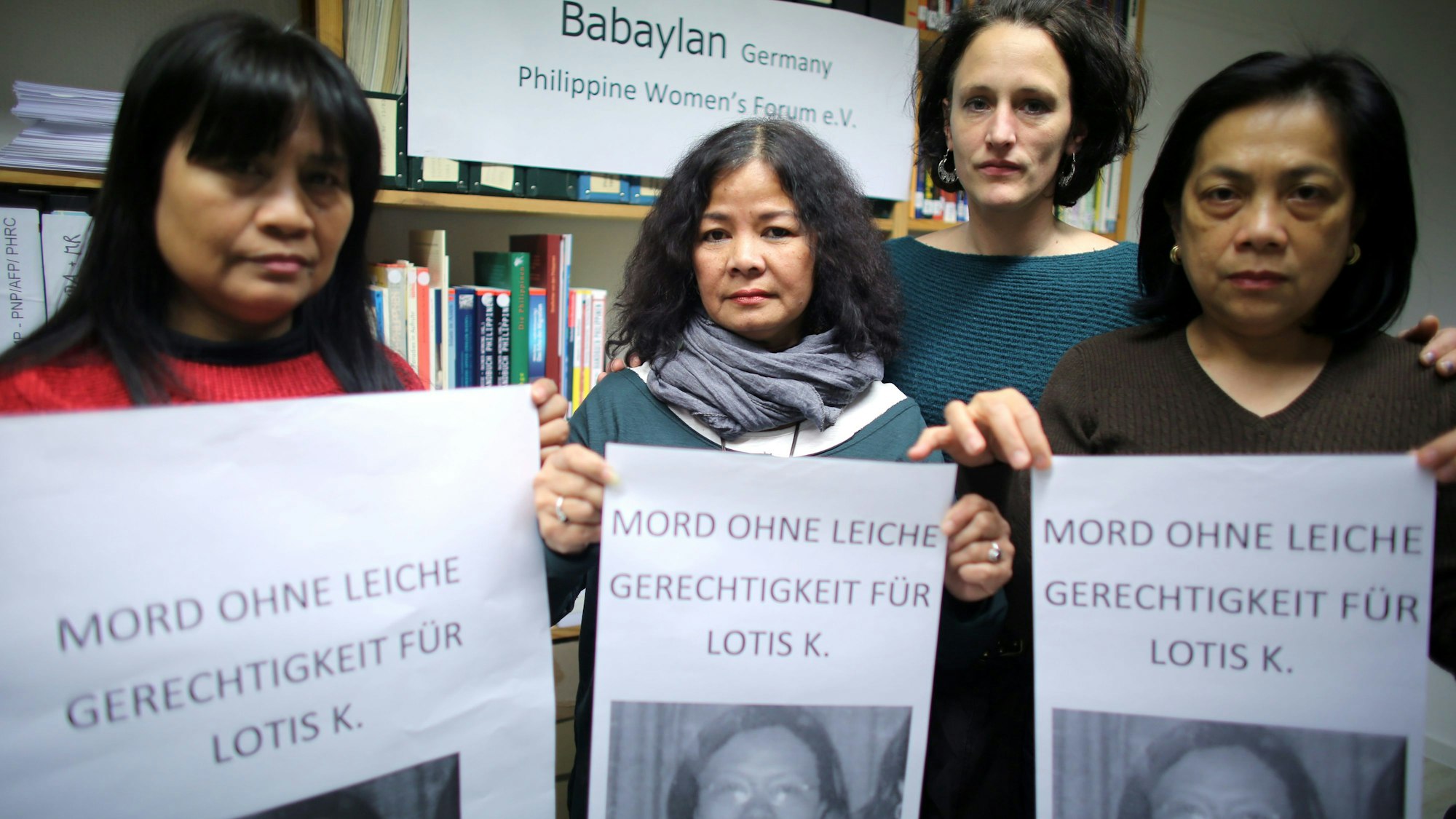 Das philppinische Frauennetzwerk Babaylan forderte während des Mordprozesses „Gerechtigkeit für Lotis K“