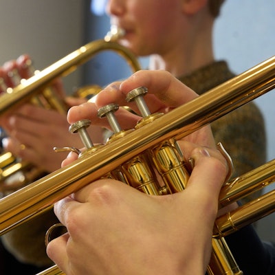 Die Rheinische Musikschule zieht aufgrund von Sanierungsarbeiten in das Hildegard-von-Bingen-Gymnasium. (Symbolbild)
