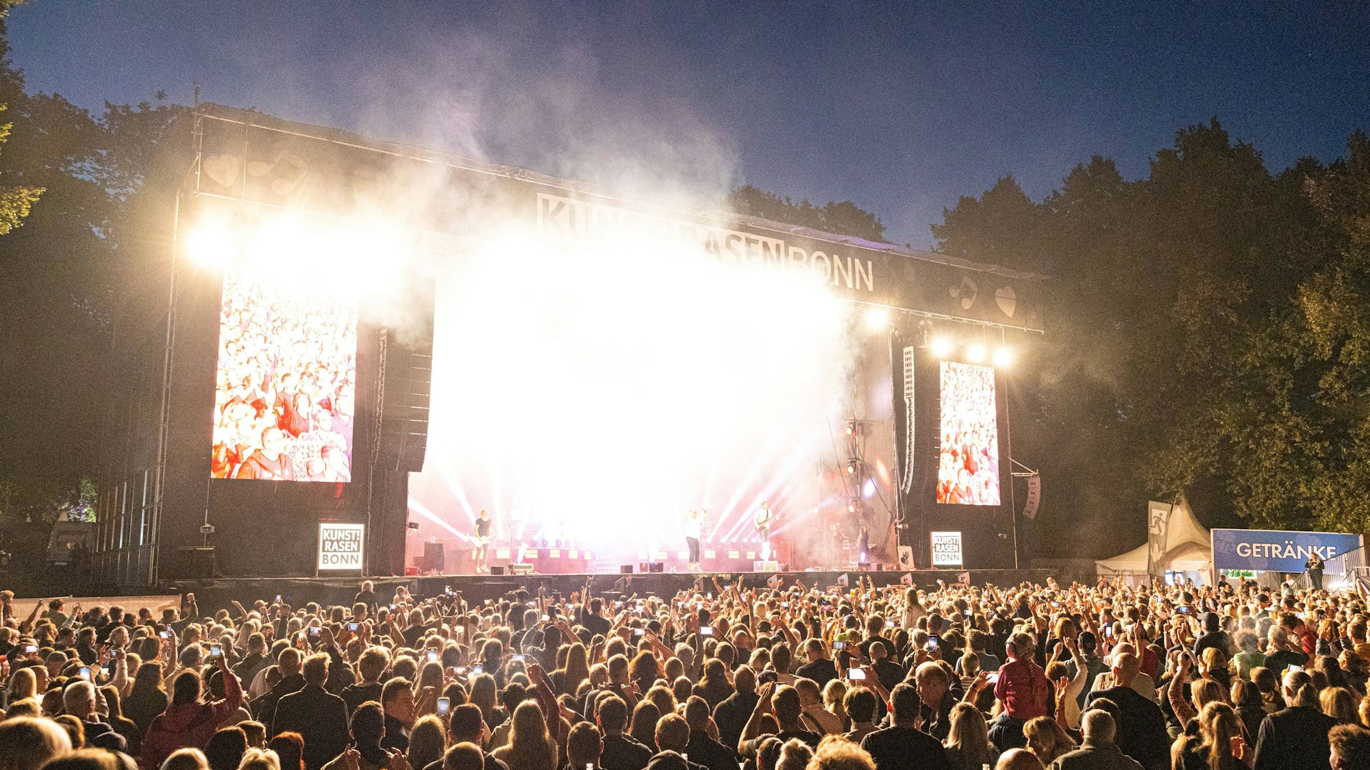 Die Open-Air-Saison 2026 auf dem KunstRasen Bonn ist schon fast komplett. (Archivfoto)