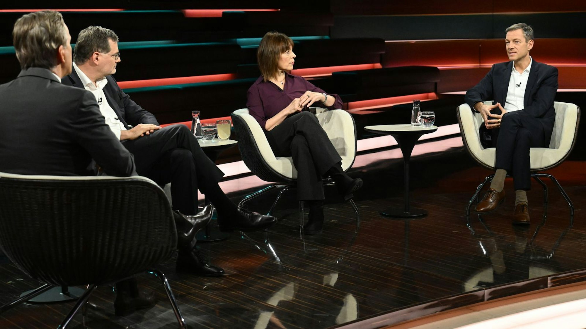 Journalist Holger Stark verriet bei „Markus Lanz“, dass der BND einst Barack Obama in der „Air Force One“ abgehört hat. (Bild: ZDF / Cornelia Lehmann)