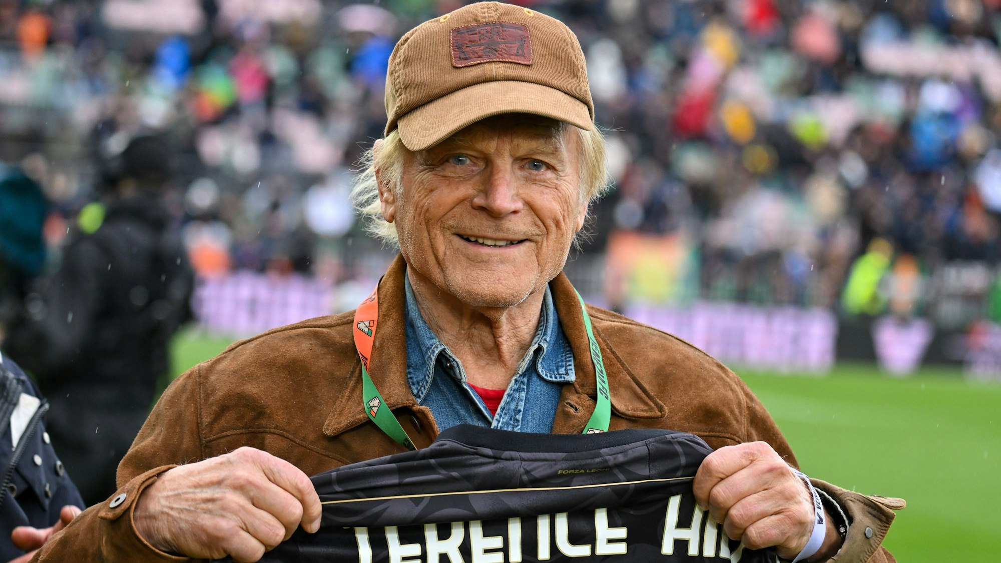 Terence Hill posiert.