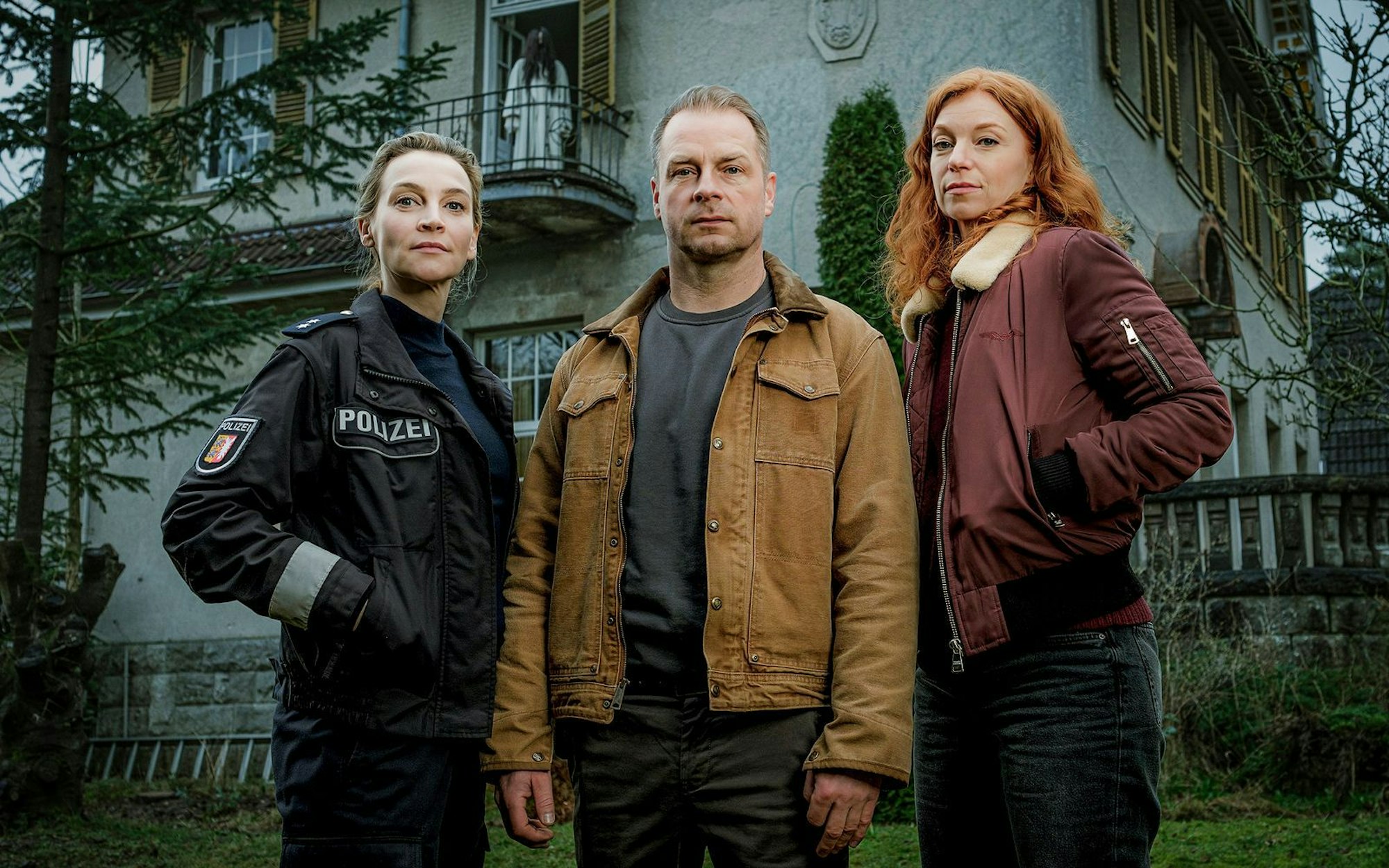 Das Erfolgstrio von „Nord bei Nordwest“: Jana Klinge (links), Hinnerk Schönemann und Marleen Lohse spielen sich in die Herzen der Krimi-Fans. (Bild: NDR/Gordon Timpen)