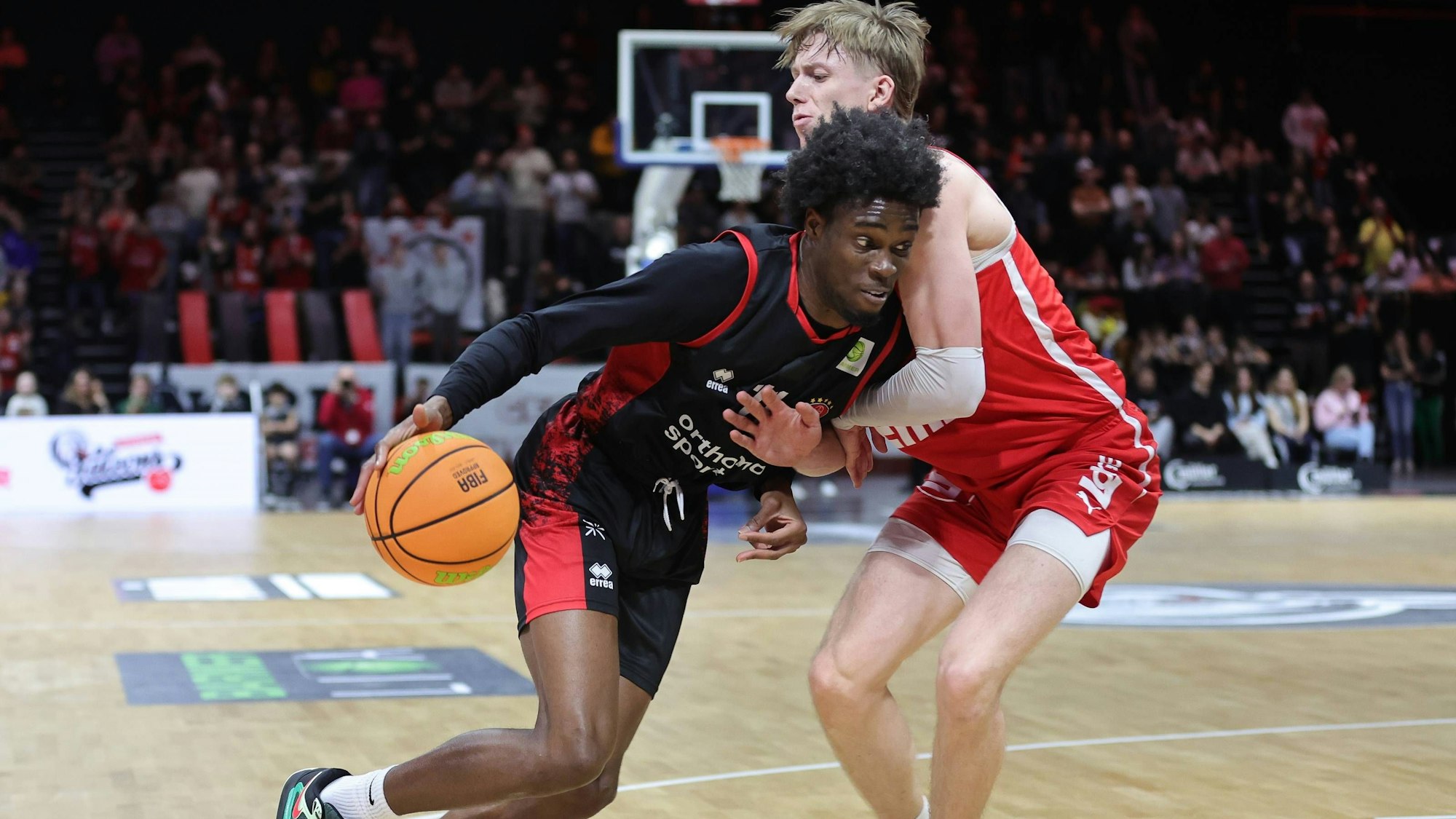 18.01.2026 - Basketball - Saison 2025 2026 - 2. Bundesliga Pro-A - 18. Spieltag: Nürnberg Falcons Basketball Club NBC - Bayer Giants Leverkusen - Sportfoto Zink / DaMa - xdaxmax - Ricardo Lynch 11, Bayer Giants Leverkusen Trevor James Baskin 22, Nürnberg Falcons BC NBC *** 18 01 2026 Basketball Season 2025 2026 2 Bundesliga Pro A 18 Matchday Nuremberg Falcons Basketball Club NBC Bayer Giants Leverkusen Sportfoto Zink DaMa xdaxmax Ricardo Lynch 11, Bayer Giants Leverkusen Trevor James Baskin 22, Nuremberg Falcons BC NBC