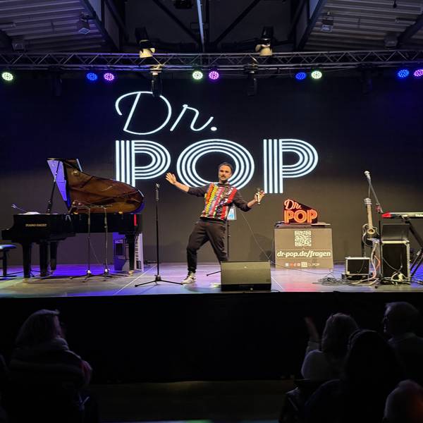 Das Bild zeigt Markus Henrik alias Dr. Pop (43) bei seinem Auftritt in Wipperfürth.
