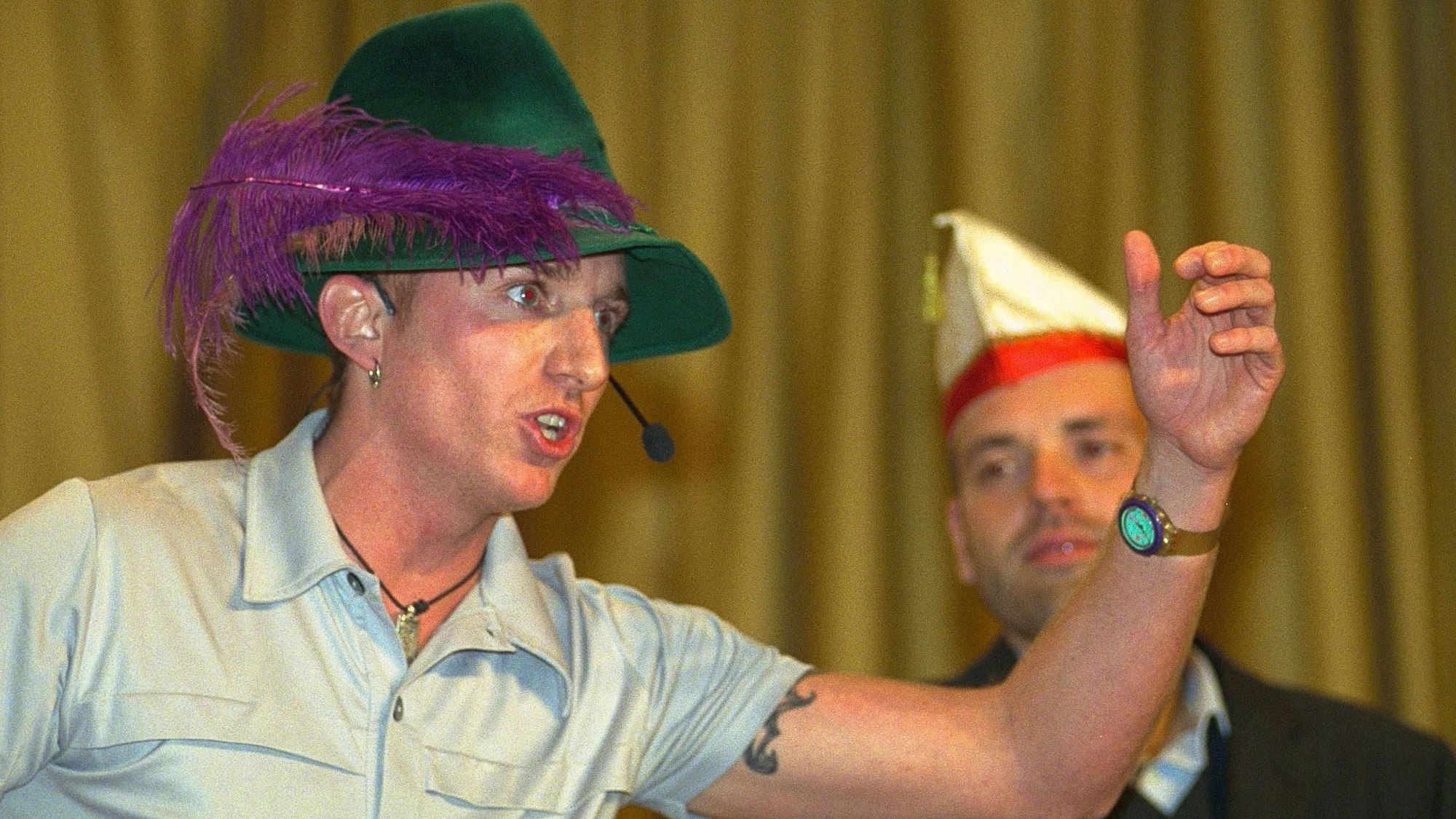 Beim Festkomitee stellte sich Martin Schopps vor, indem er unter anderem die Bühnenfigur seines Vaters „Et Rumpelstilzje“ parodierte.