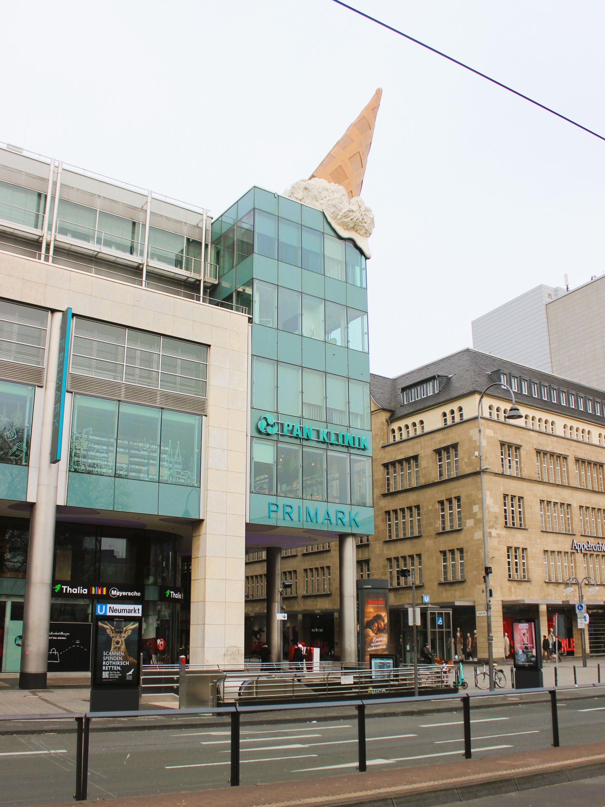 Eistüte auf der Neumarkt-Galerie