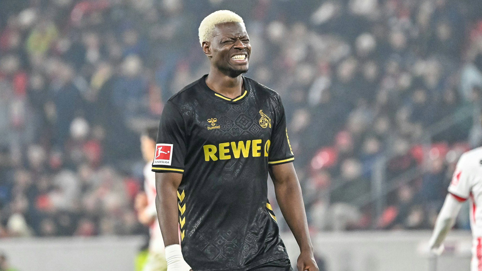 Ragnar Ache 1. FC Koeln, 09 mit Emotion. GER, SC Freiburg - 1. FC Koeln, Fussball, Bundesliga, 19. Spieltag, Saison 2025/2026, 25.01.2026 DFL DFB REGULATIONS PROHIBIT ANY USE OF PHOTOGRAPHS AS IMAGE SEQUENCES AND/OR QUASI-VIDEO GER, SC Freiburg - 1. FC Koeln, Fussball, Bundesliga, 19. Spieltag, Saison 2025/2026, 25.01.2026 Freiburg *** Ragnar Ache 1 FC Koeln, 09 with emotion GER, SC Freiburg 1 FC Koeln, Football, Bundesliga, Matchday 19, Season 2025 2026, 25 01 2026 DFL DFB REGULATIONS PROHIBIT ANY USE OF PHOTOGRAPHS AS IMAGE SEQUENCES AND OR QUASI VIDEO GER, SC Freiburg 1 FC Koeln, Football, Bundesliga, Matchday 19, Season 2025 2026, 25 01 2026 Freiburg Copyright: xEibner-Pressefoto/ThomasxHessx EP_THS