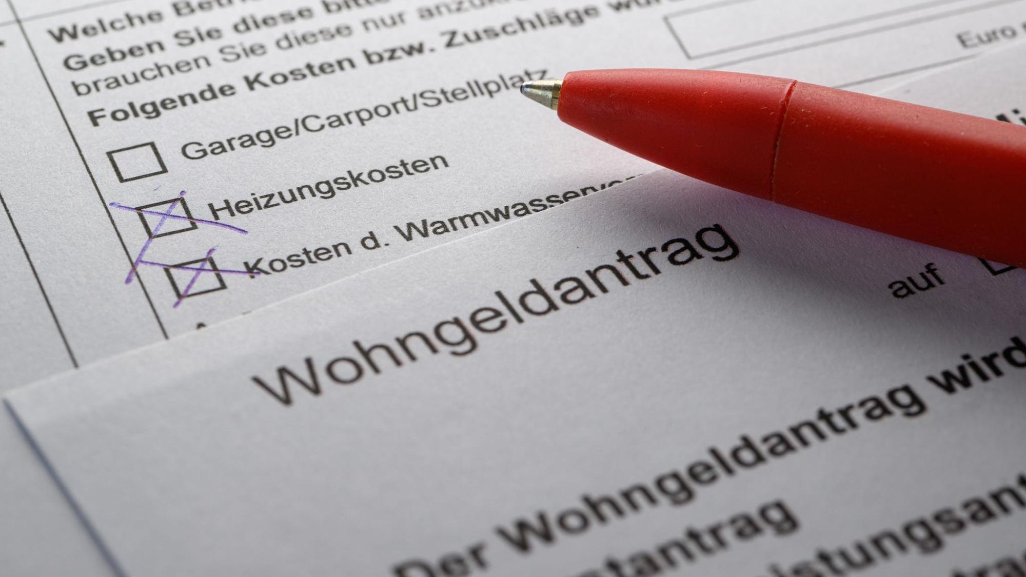 Wohngeld-Antrag mit Kulli.