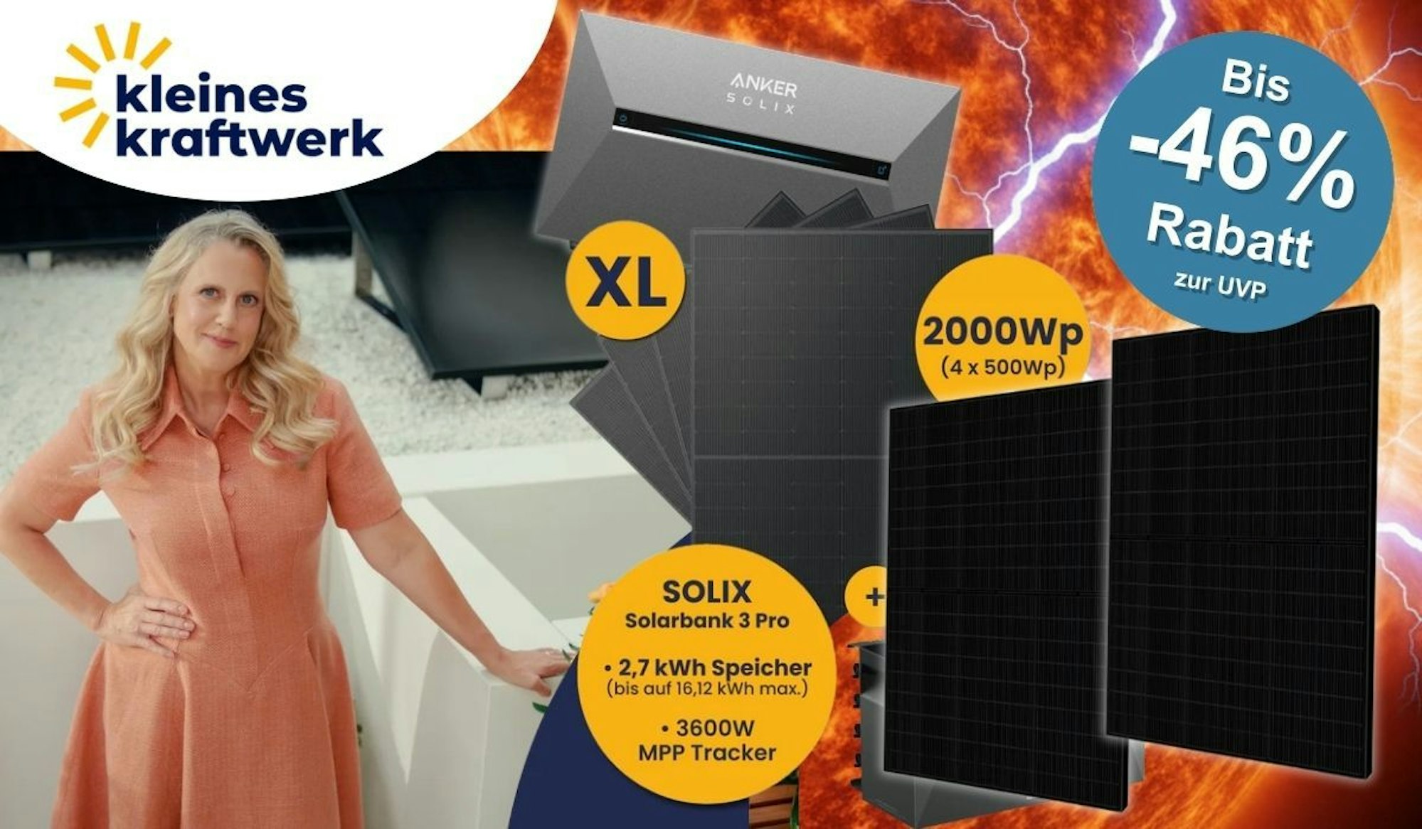 Kleines Kraftwerk Balkonkraftwerk mit Anker Solix Solarbank 3 Pro und Solar-Panelen vor einem glühenden Sonnenball, daneben Barbara Schöneberger auf einer Dachterrasse mit Balkonkraftwerk.