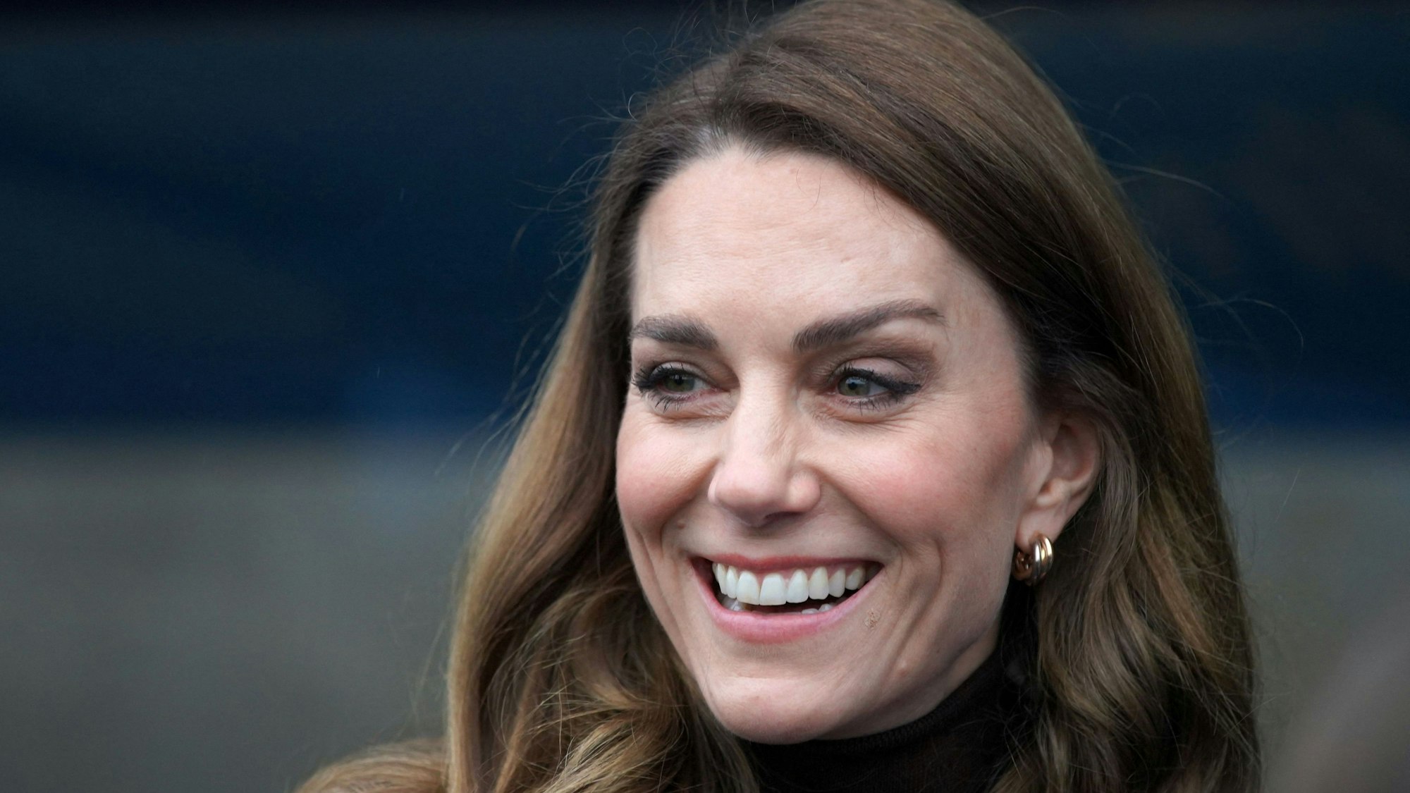 Prinzessin Kate lacht.
