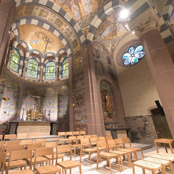 Einblick in die frisch sanierte Kirche St. Laurentius.