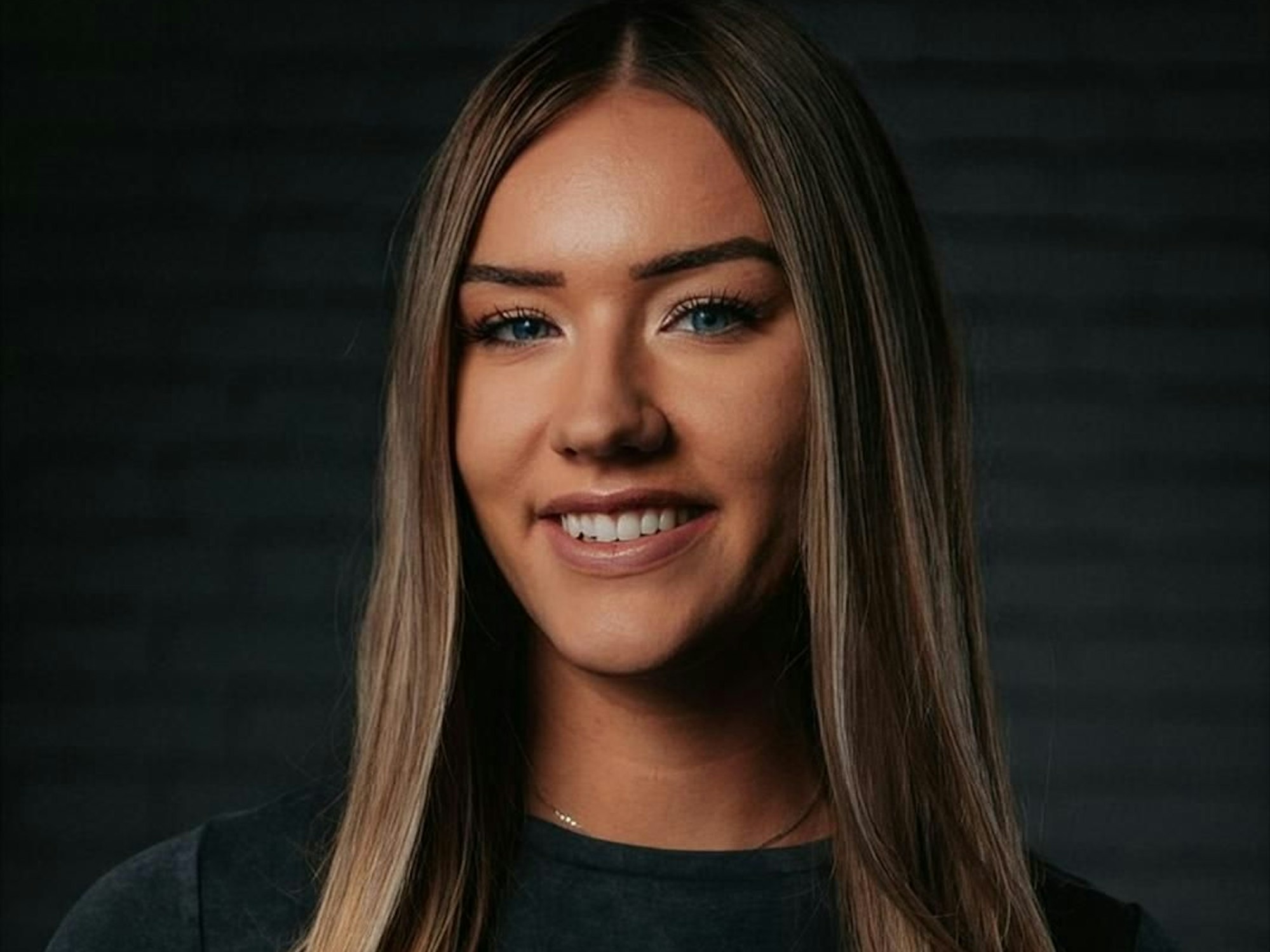 Die Influencerin Rosa Jacob berichtet von Übergriffen gegen sie im FC-Stadion.