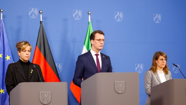 Wüst stimmte dem Rücktritt von Josefine Paul zu.