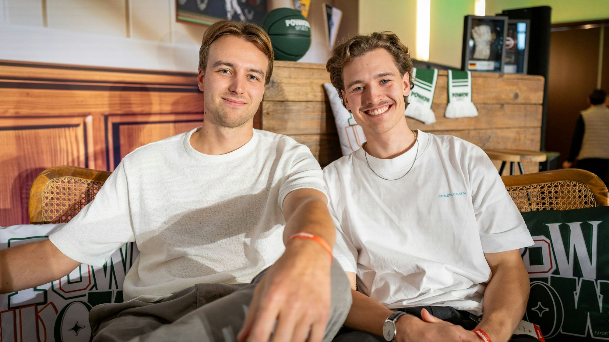 Die beiden Gründer des Sport-Start-ups Athlete Capital Tim Zwiener und Mattis Hecht