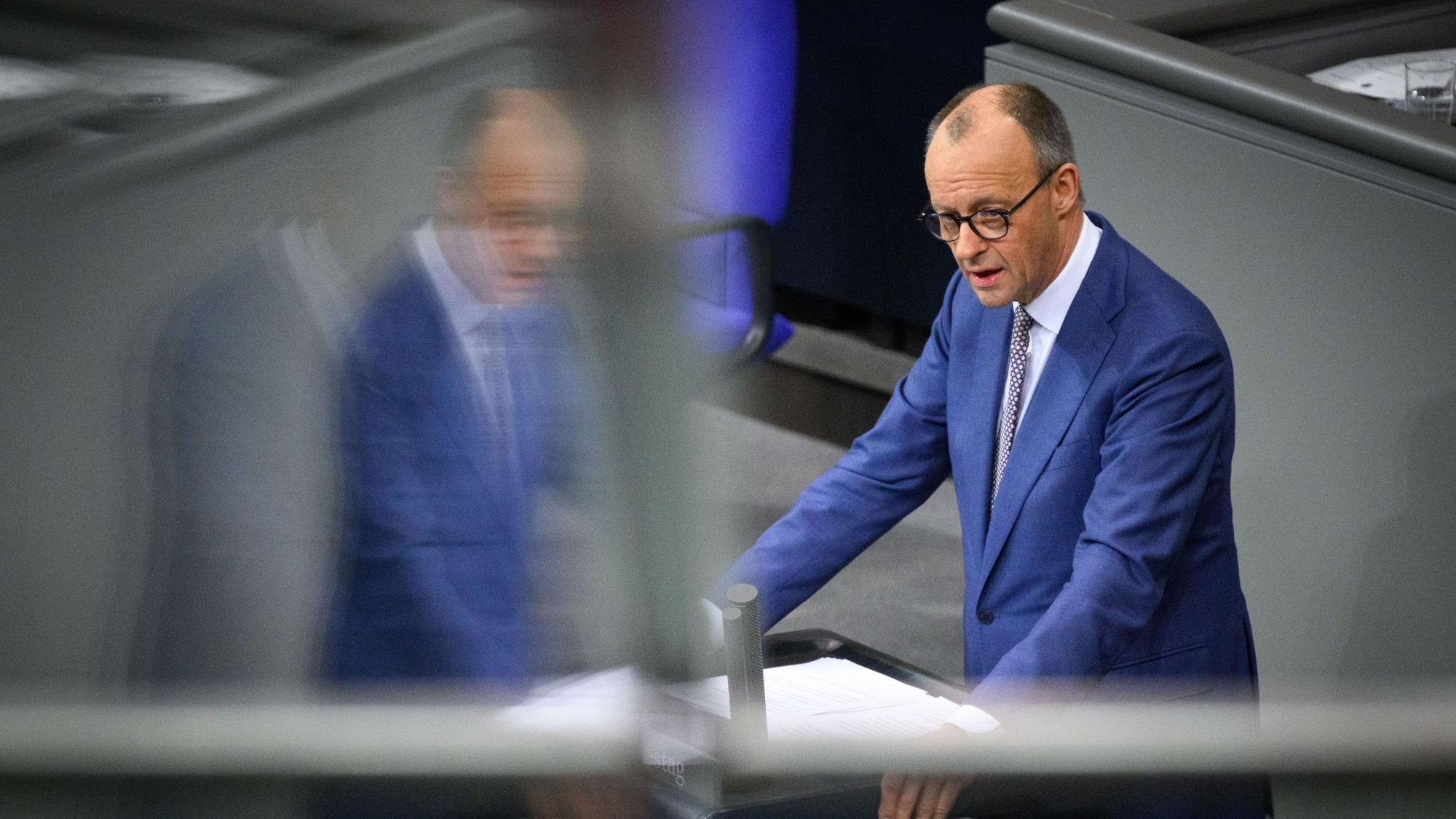 Bundeskanzler Friedrich Merz (CDU) bei seiner Regierungserklärung am Donnerstag (29. Januar).