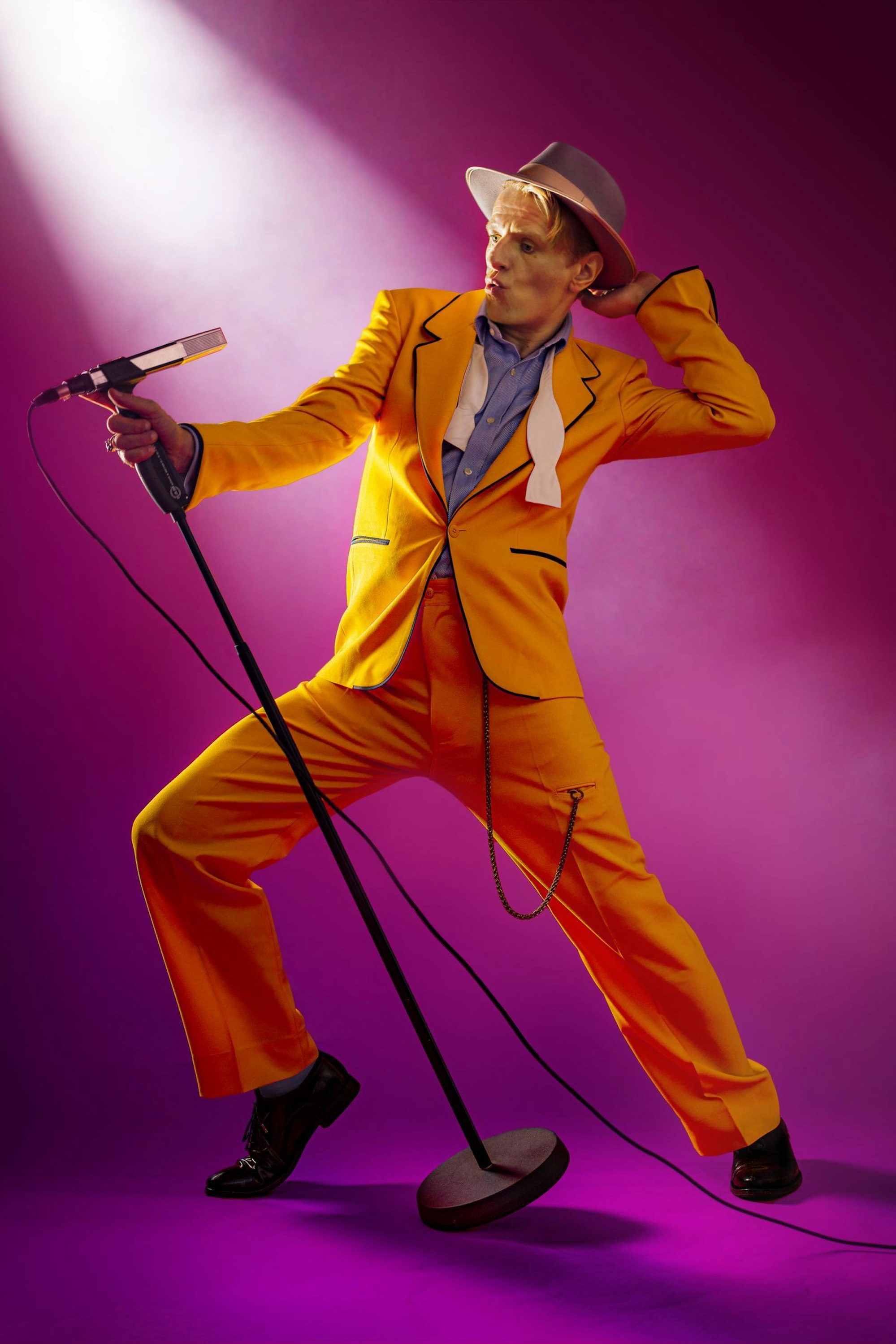 Grundlage für „Heroes“ ist eine von David Bowie selbst veröffentlichte Liste von Büchern, die sein Leben und seine Musik in besonderer Weise prägten. (Bild: Luna Tscharnt)