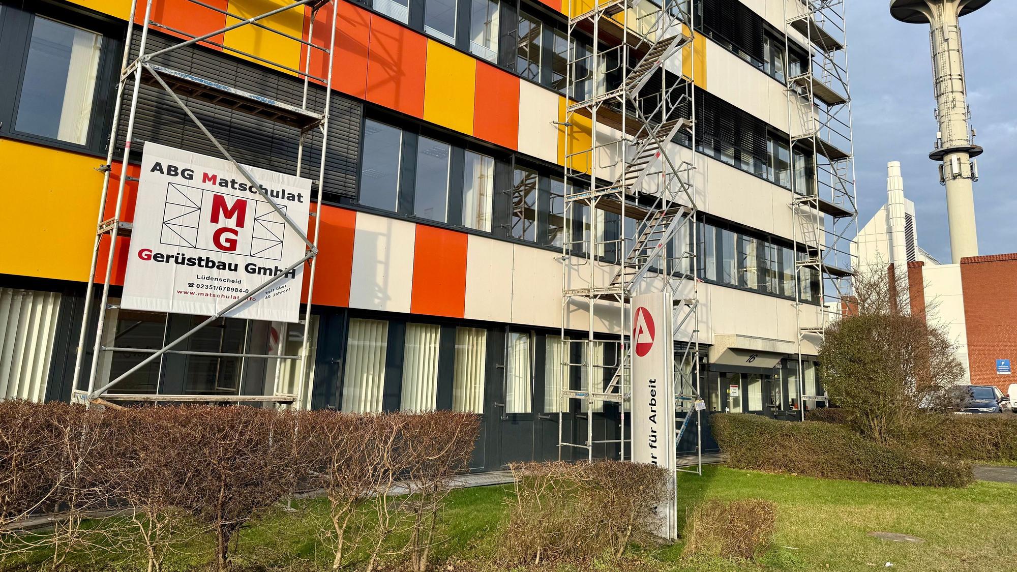 Die Arbeitsagentur Leverkusen an der Heinrich-von-Stephan-Straße