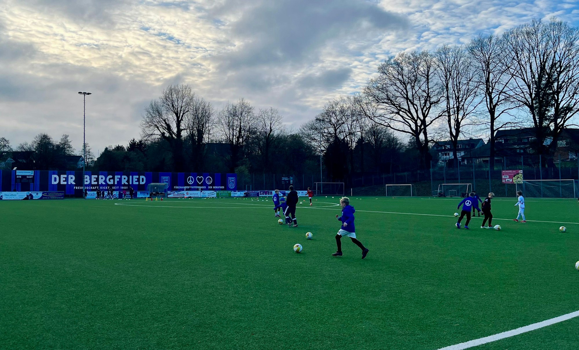 Kunstrasenplatz SV Bergfried