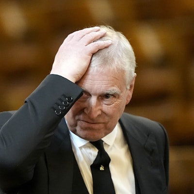 Der damalige Prinz Andrew kommt im September 2025 zur Requiem-Messe für Katharine, Herzogin von Kent, in der Westminster Cathedral. Andrew gerät in der Epstein-Affäre weiter unter Druck.