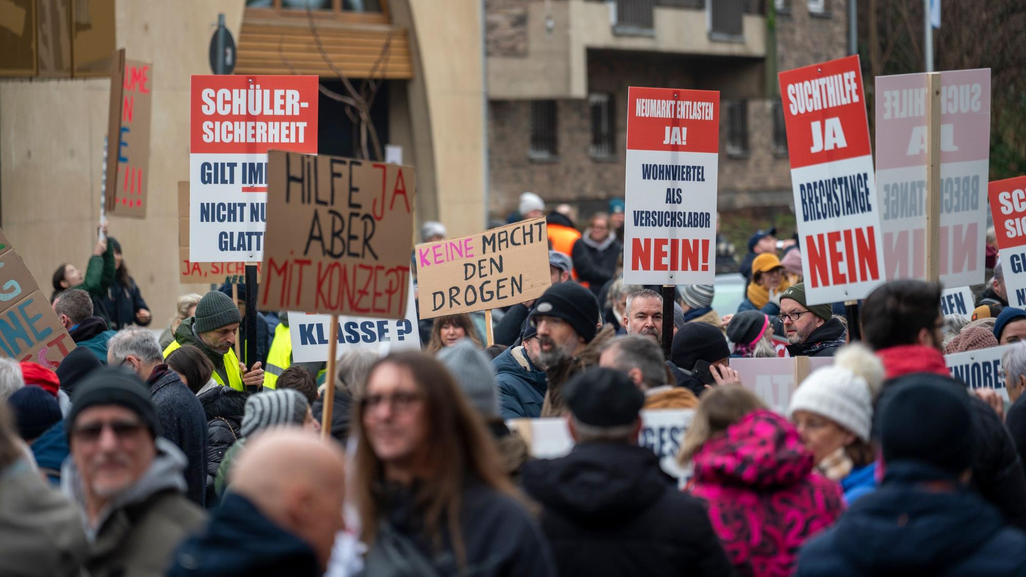 Köln: Im Pantaleonsviertel wird am Samstag (31. Januar) gegen das geplante Suchthilfezentrum SHZ demonstriert.