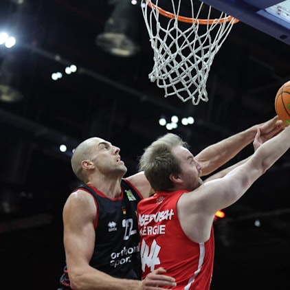 18.01.2026 - Basketball - Saison 2025 2026 - 2. Bundesliga Pro-A - 18. Spieltag: Nürnberg Falcons Basketball Club NBC - Bayer Giants Leverkusen - Sportfoto Zink / DaMa - xdaxmax - Dennis Heinzmann 22, Bayer Giants Leverkusen Lars Lagerpusch 44, Nürnberg Falcons BC NBC *** 18 01 2026 Basketball Season 2025 2026 2 Bundesliga Pro A 18 Matchday Nuremberg Falcons Basketball Club NBC Bayer Giants Leverkusen Sportfoto Zink DaMa xdaxmax Dennis Heinzmann 22, Bayer Giants Leverkusen Lars Lagerpusch 44, Nuremberg Falcons BC NBC