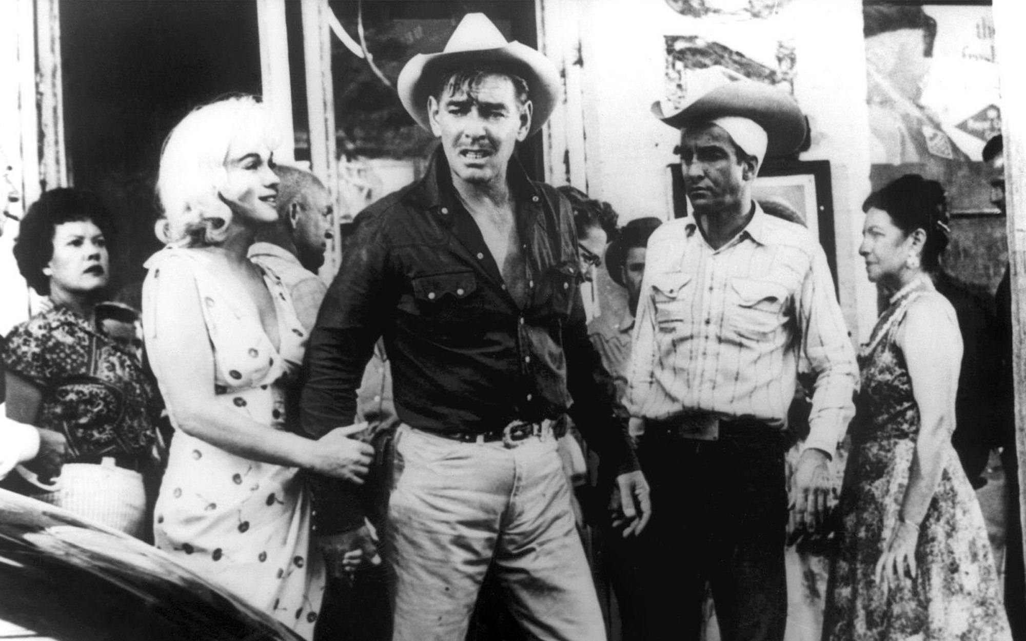 „Misfits - Nicht gesellschaftsfähig“ zeigt Marilyn Monroe, Clark Gable (Mitte), Montgomery Clift auf dem Höhepunkt ihres Könnens. Die Premiere des vielschichtigen Dramas von John Huston erlebte Gable nicht. (Bild: ARD Degeto)