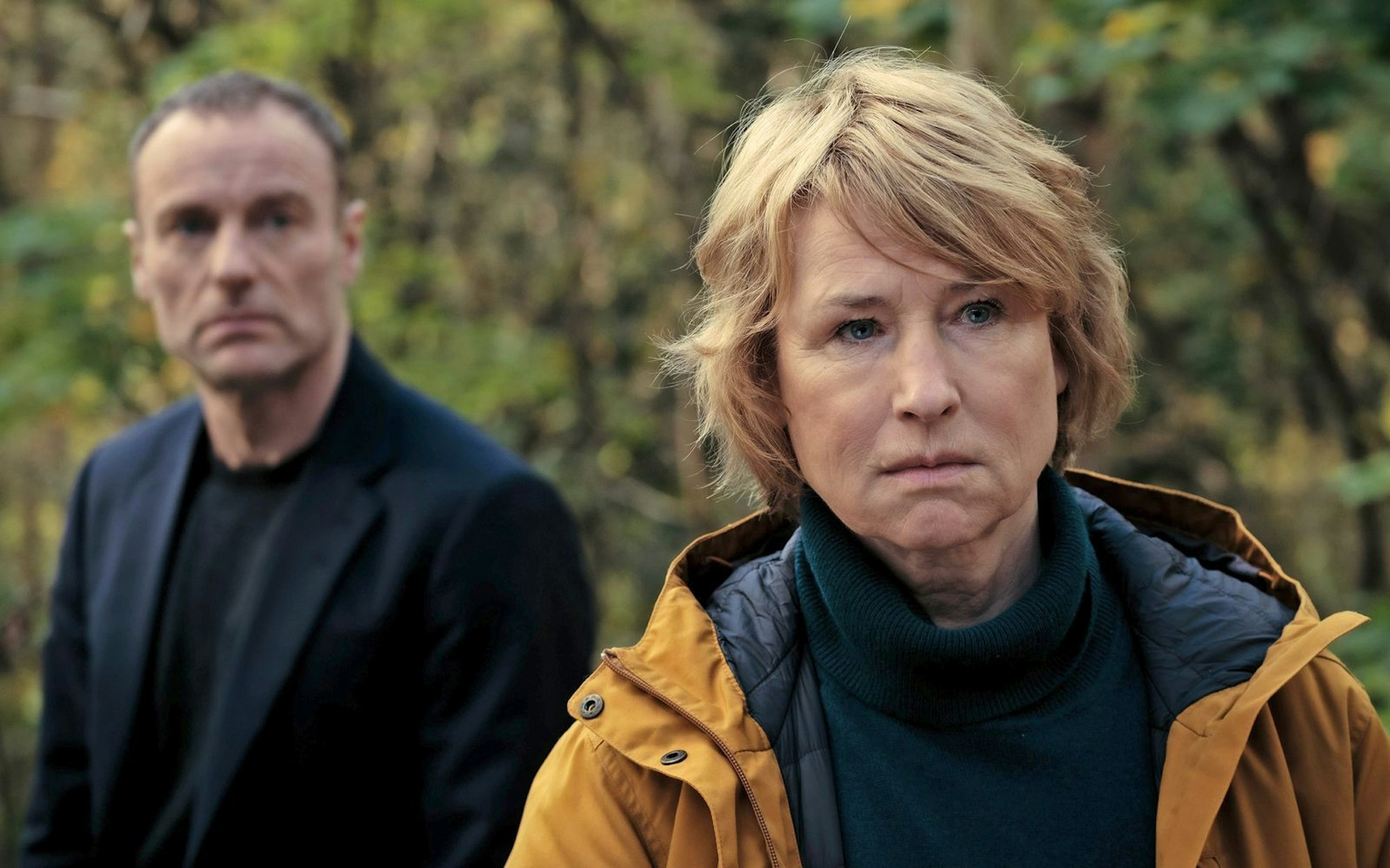 Susanne Bonard (Corinna Harfouch) und Robert Karow (Mark Waschke) ermitteln das letzte Mal gemeinsam im „Tatort“ Berlin. (Bild: rbb/Conny Klein)
