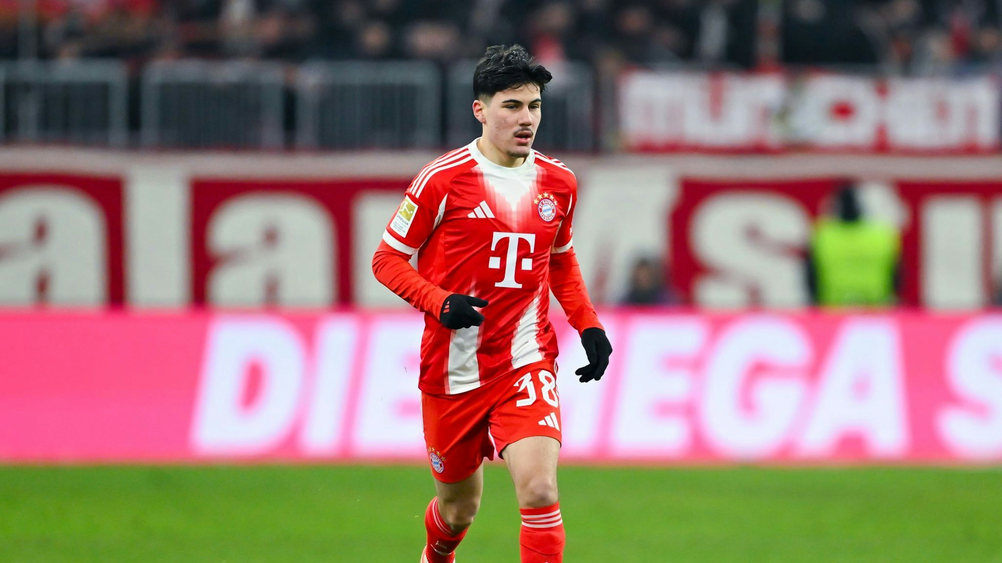 Felipe Chavez kommt in dieser Bundesliga-Saison auf zwei Einsätze für den FC Bayern.