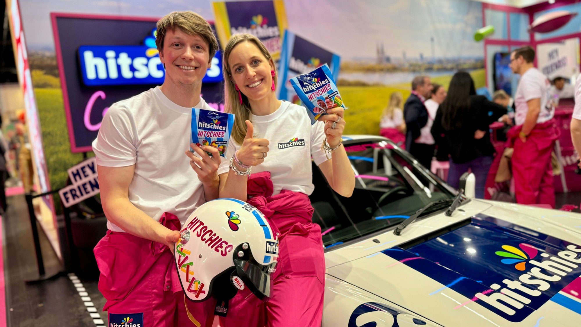 Das Hürther Familienunternehmen Hitschler (hier die Geschwister Nicolas und Julia Hitschler-Becker) bringt im Frühjahr ein Speiseeis auf Basis von saurem Fruchtgummi auf den Markt