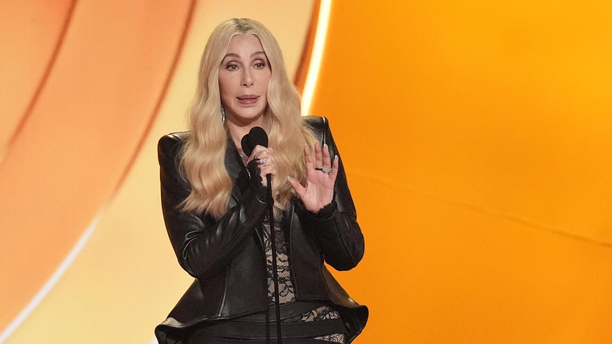 Cher bei den Grammys.