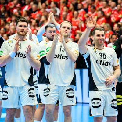 Das deutsche Handball-Team lässt sich feiern in Dänemark.