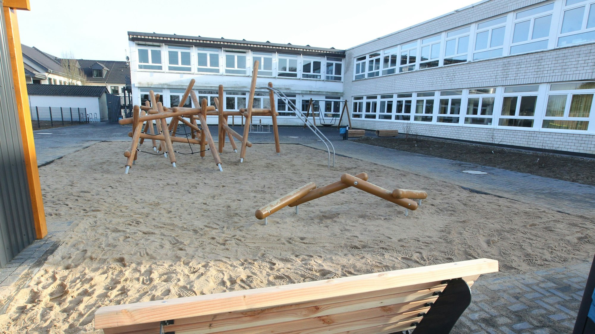 Der Bildungscampus mit Gesamtschule und Grundschule in Neunkirchen soll vom Gasnetz gehen. Die Weichen sind gestellt. (Archivbild)