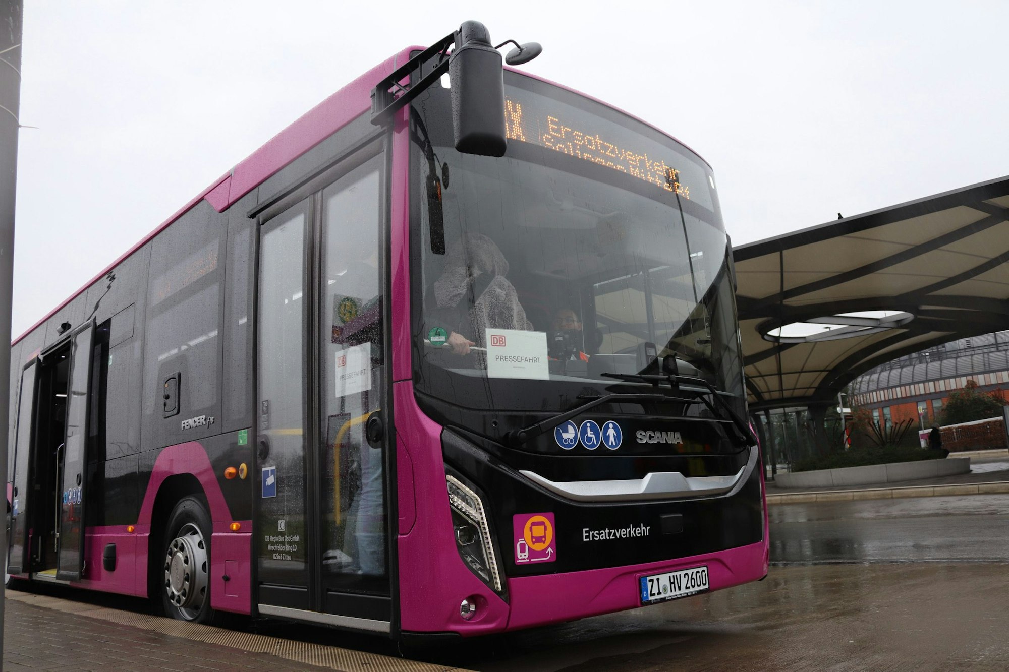 Ein Schienenersatzverkehrsbus.